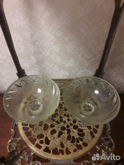 Хрустальная вазочка. Две вазочки - креманки