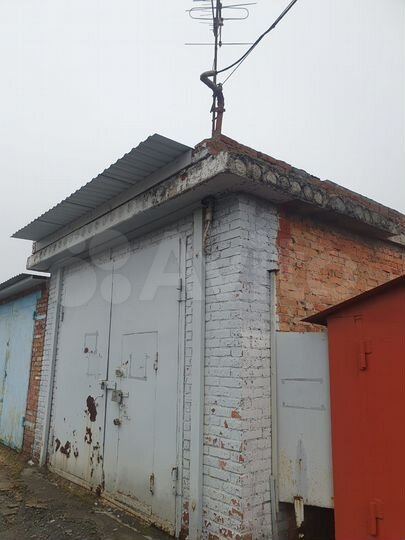 Гараж, > 30 м²