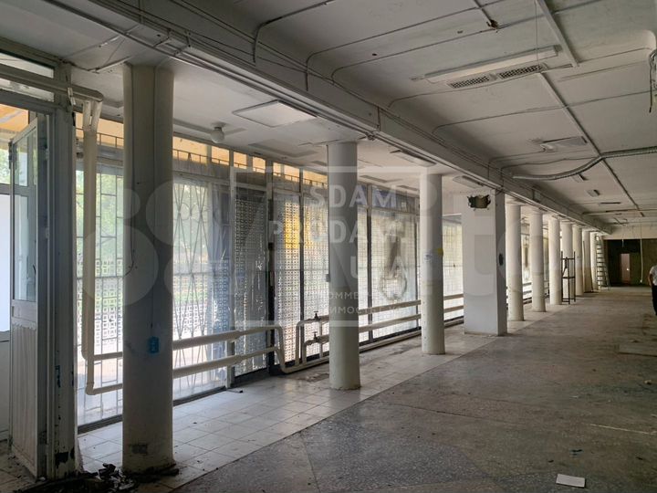 Торговая площадь, 738 м²