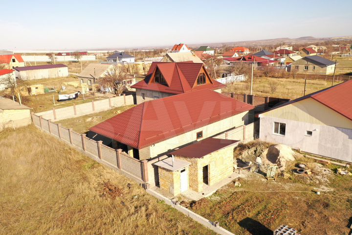 Дом 200 м² на участке 10 сот.