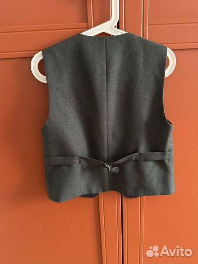 Жилетка для мальчика школьная 122