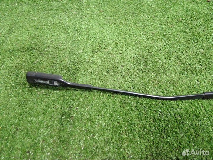 Поводок стеклоочистителя правый Audi A1 8X1 caxb