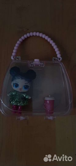 Лолка в сумочке