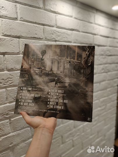 Hacktivist – Outside The Box винил цветной