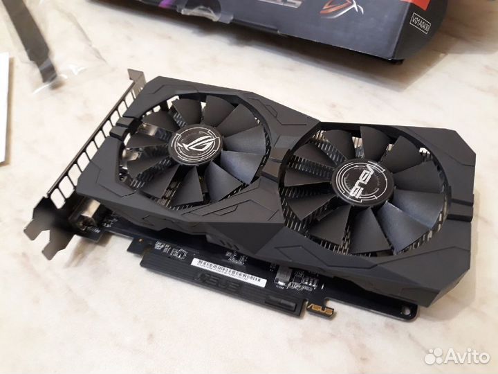 Видеокарта Asus rog-strix-rx560-4g-gaming