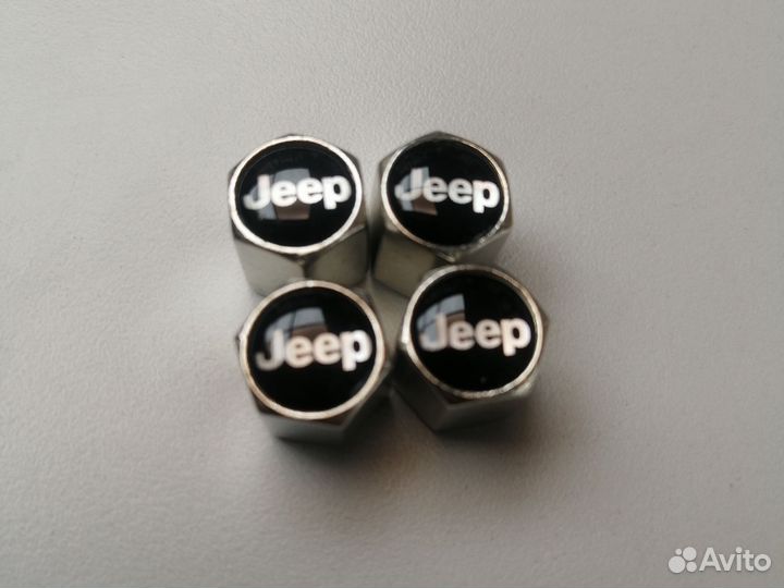 Колпачки на ниппель с логотипом Jeep