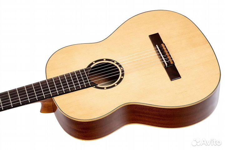 Ortega Family - гитары профессионального уровня