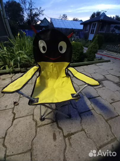 Продаю раскладной детский стульчик