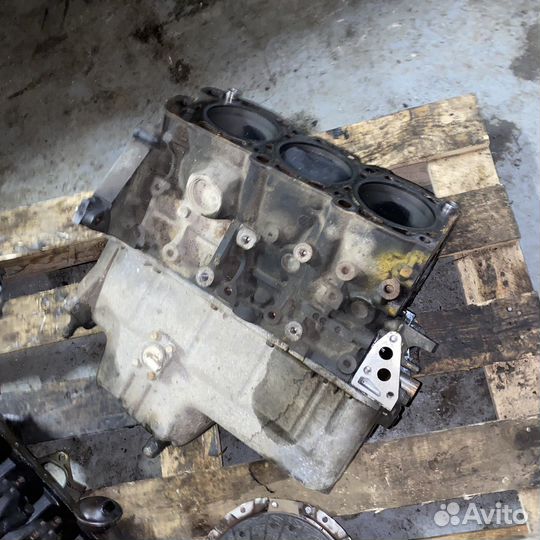 Блок цилиндров Mitsubishi Pajero 3 3.5