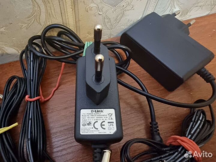 Блок питания для роутеров и приставок 5V 1,5A 2A