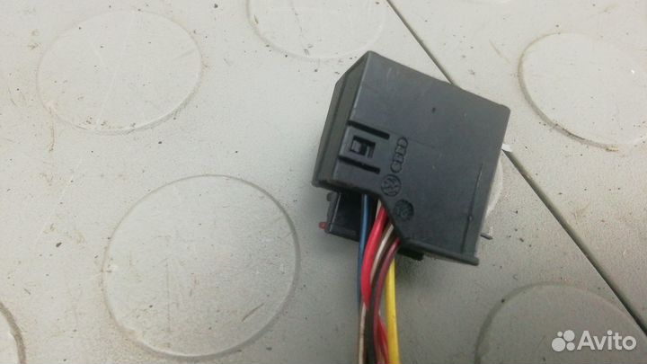 Зеркало левое Volkswagen Passat CC