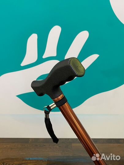 Трость опорная с устройством против скольжения