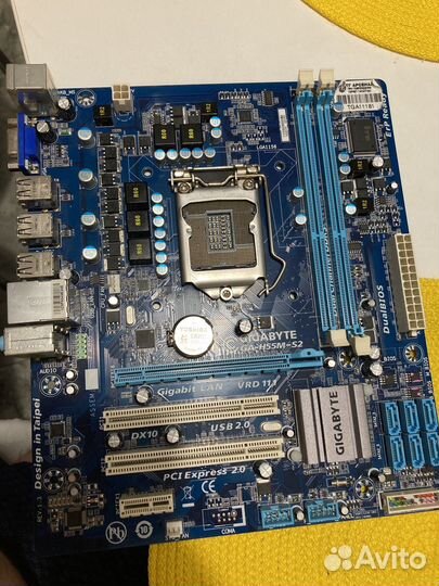 Материнская плата gigabyte