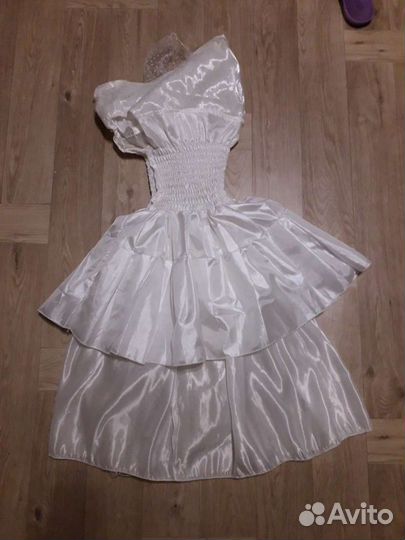 Нарядное платье для девочки