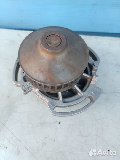 Насос водяной VW golf 2/3 1,0/1,3/1,4/1,6 97