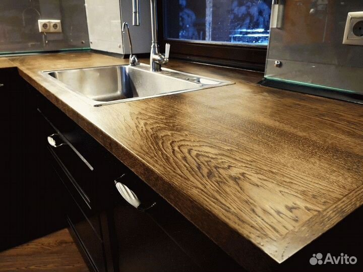 Столешница кухонная из дерева в квартиру