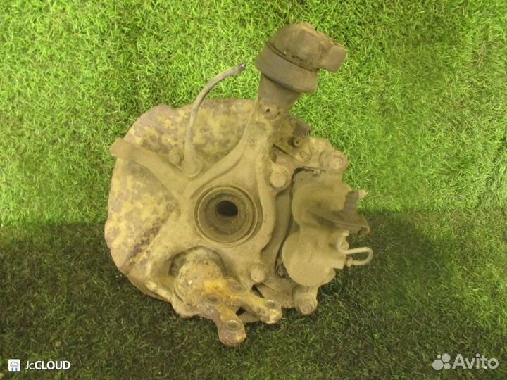 Ступица на mitsubishi delica space gear PF8W 4M40T