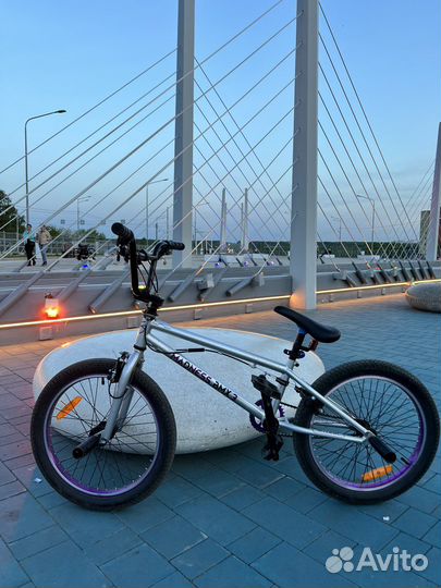 Трюковой велосипед Stark Madness BMX 3
