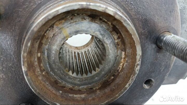 Ступица передняя левая Mazda 6 GG 2005