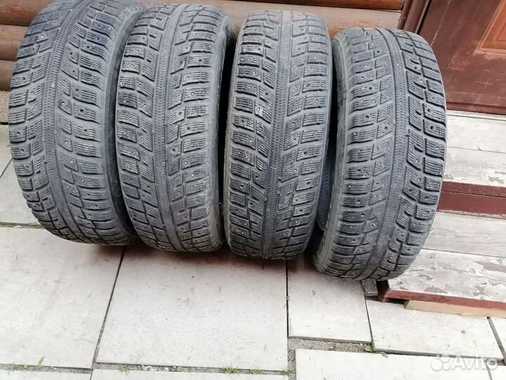 Kumho I'Zen KW22 205/60 R16