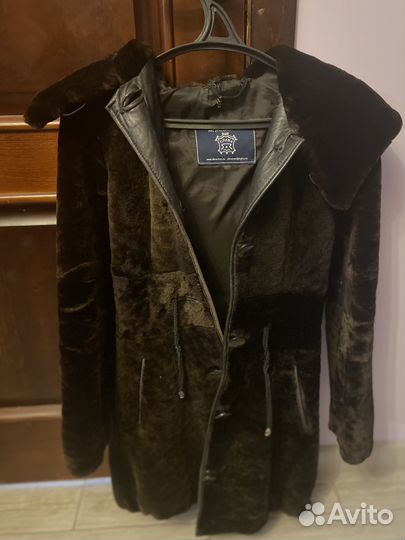 Мутоновая шуба шоколад 42 фабрика Слава