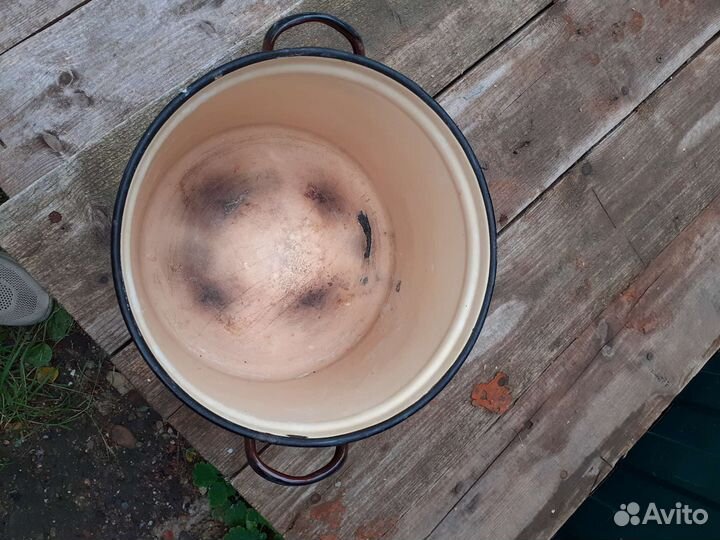 Кастрюля эмалированная СССР 9 литров