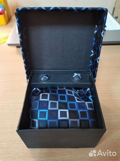 Галстук и платок в наборе