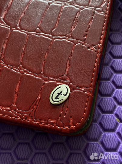 Чехол из нат. кожи универсальн. для планшета от10”