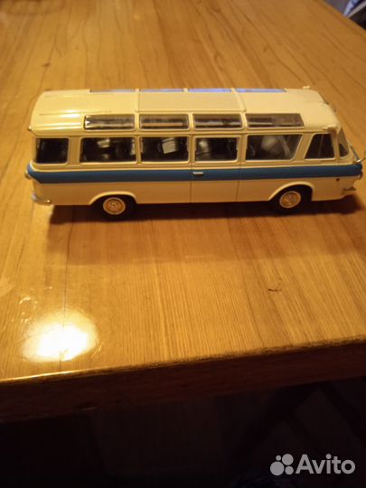 Модель автомобиля ЗИЛ-118 