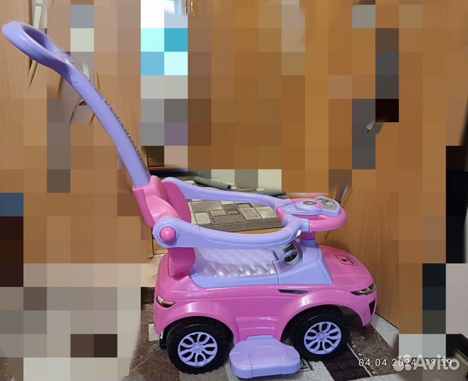 Детская машинка каталка с ручкой
