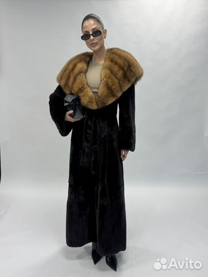Шуба норковая blackglama с капюшоном из соболя