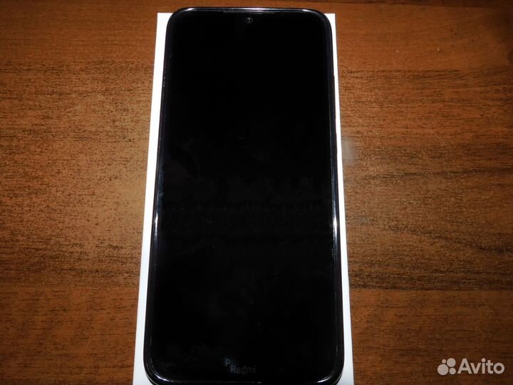 Xiaomi Redmi 8, 3/32 ГБ