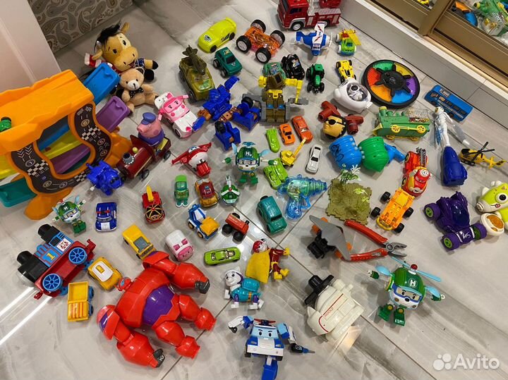 Машинки игрушки пакетом для мальчика