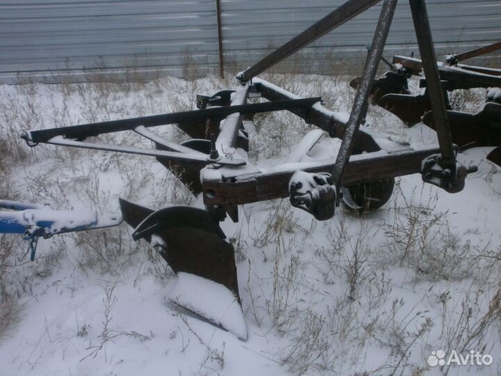 Плуг Белагромаш-Сервис ЛДГ-12Б, 1991
