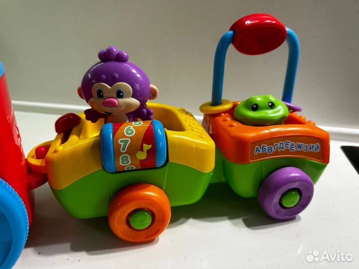 Поезд fisher price