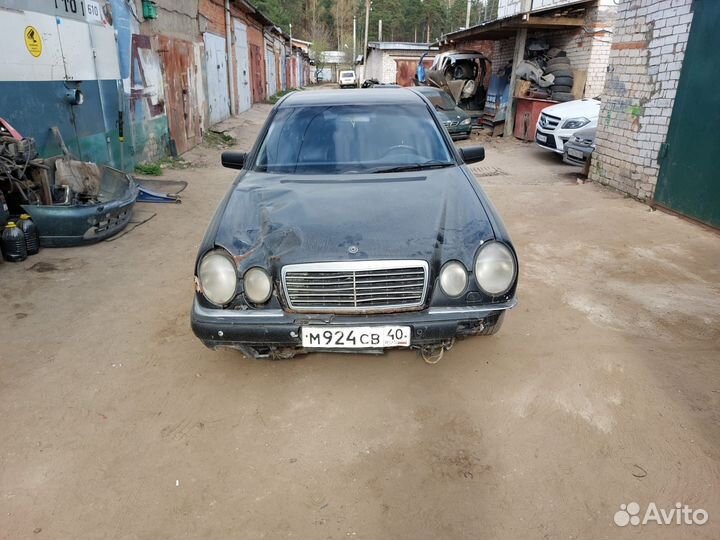 Запчасти на Mercedes W210 2.8