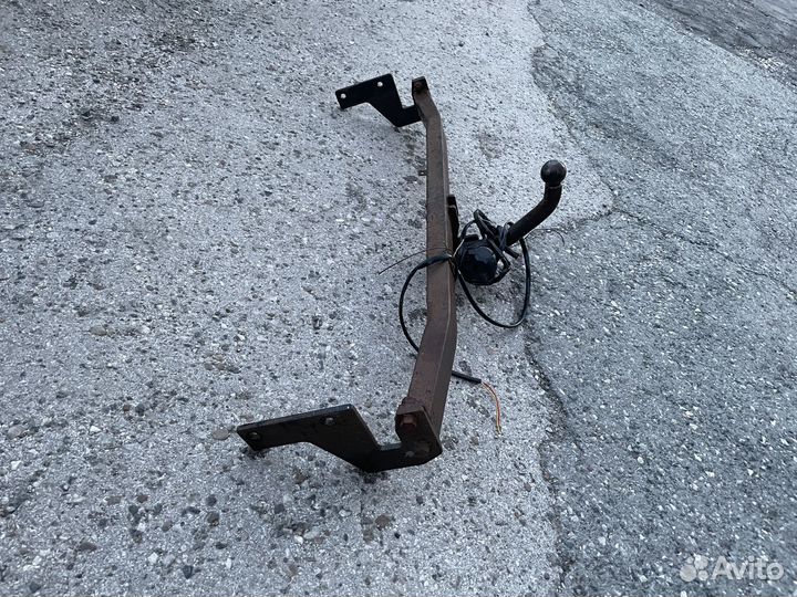 Фаркоп Hyundai Solaris / Kia Rio