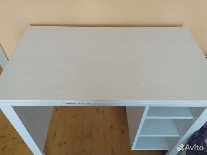 Письменный стол IKEA