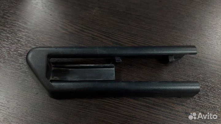 Заглушка крепления сиденья Bmw X5 4.8I E70 N62N