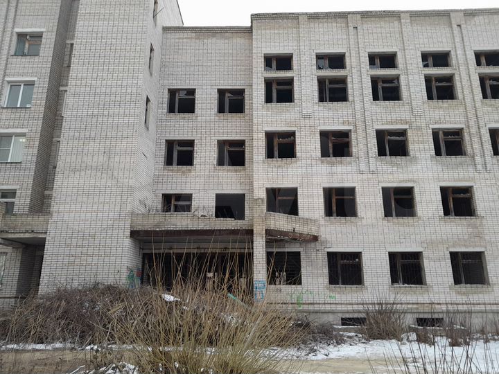 Здание, 3200 м²