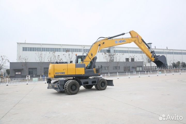 Колёсный экскаватор XCMG XE210WD, 2023