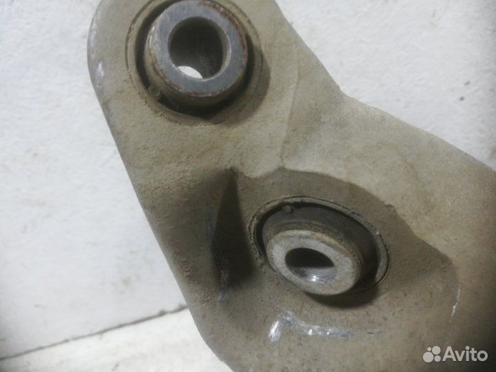 Кулак поворотный задний левый Infiniti G