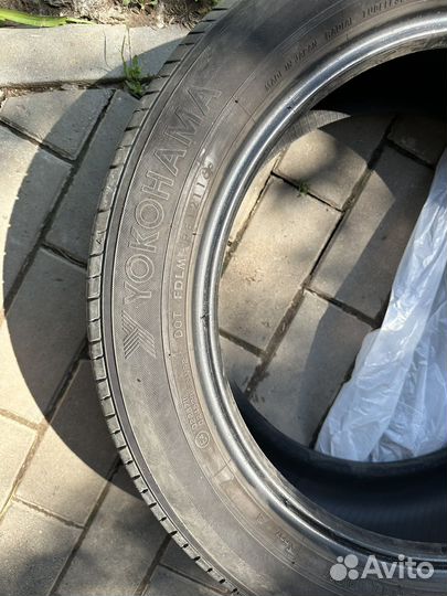 Yokohama E70B 215/55 R17 93V