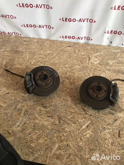 Кулак поворотный левый Renault Логан