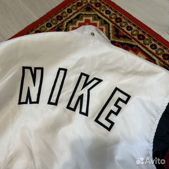 Куртка-бомбер nike