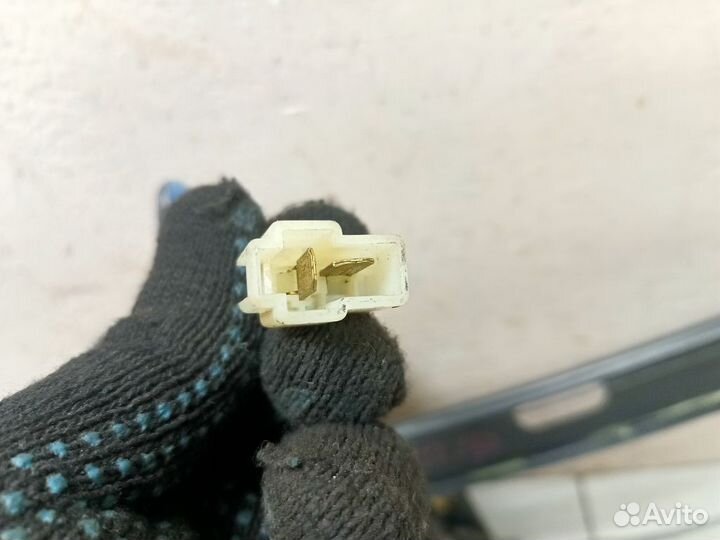 Стеклоподъемник электрический передний правый