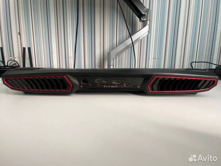 Игровой ноутбук MSI GT73VR 7RE Titan 17.3