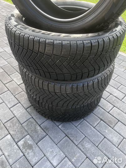 Pirelli Ice Zero FR 225/55 R18