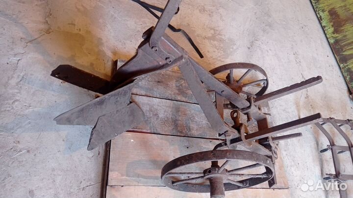 Конный плуг и борона. Продам