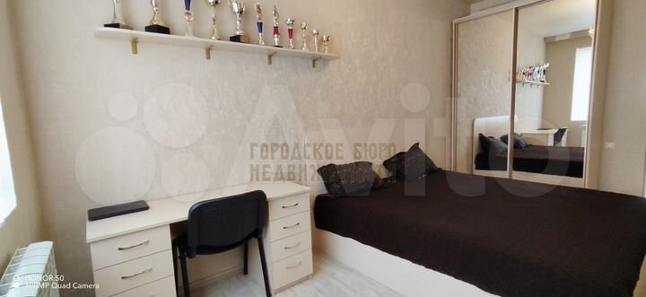 3-к. квартира, 90 м², 4/6 эт.